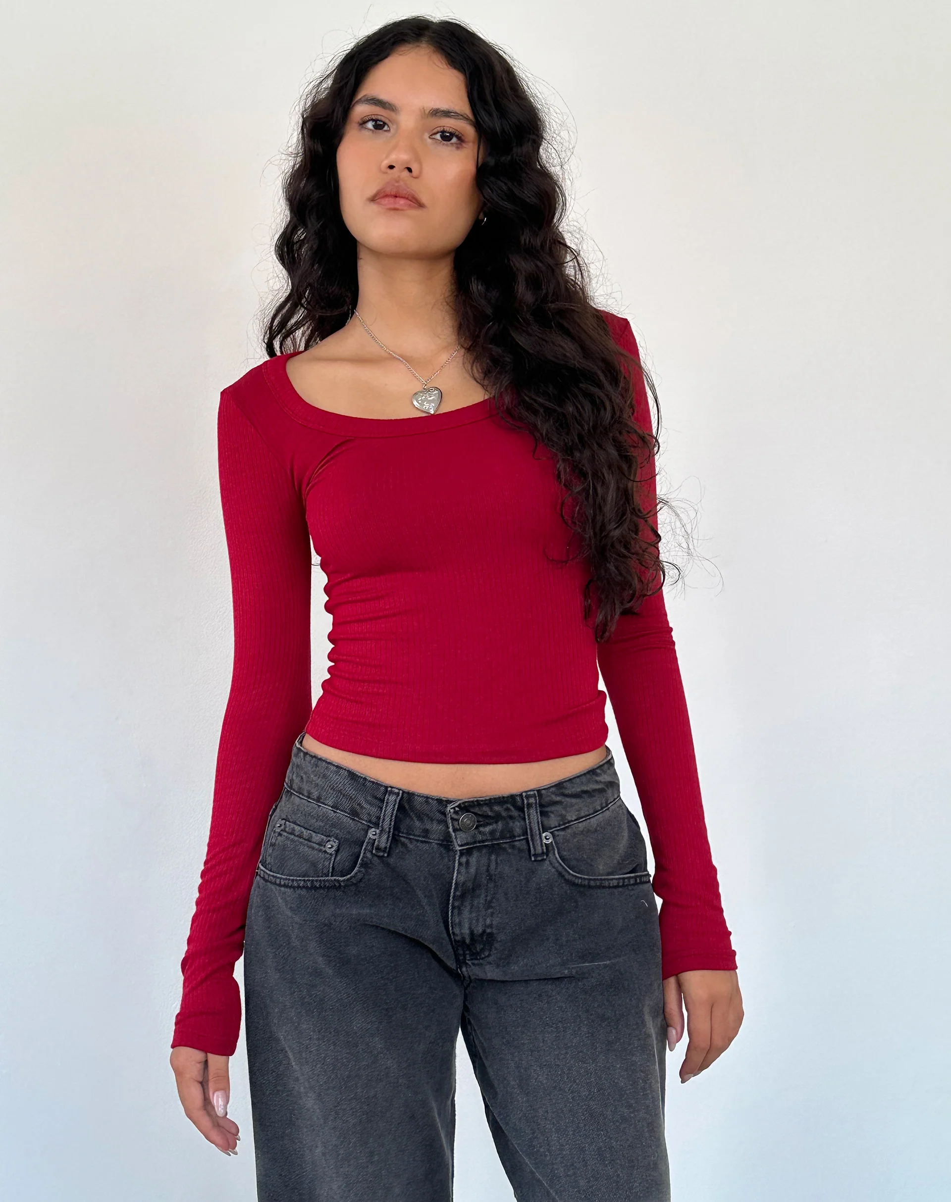 Binlo Extra Long Sleeve Top in Adrenaline Red Rib - Image 4
