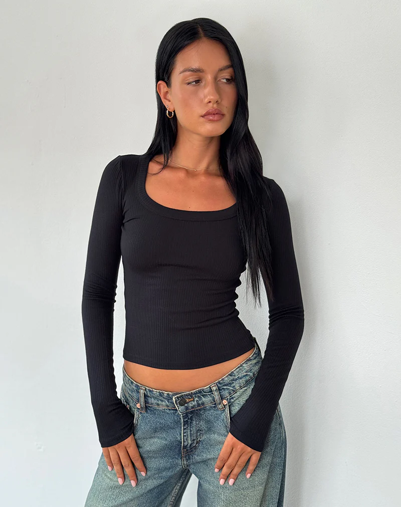 Binlo Extra Long Sleeve Top in Black - Image 4