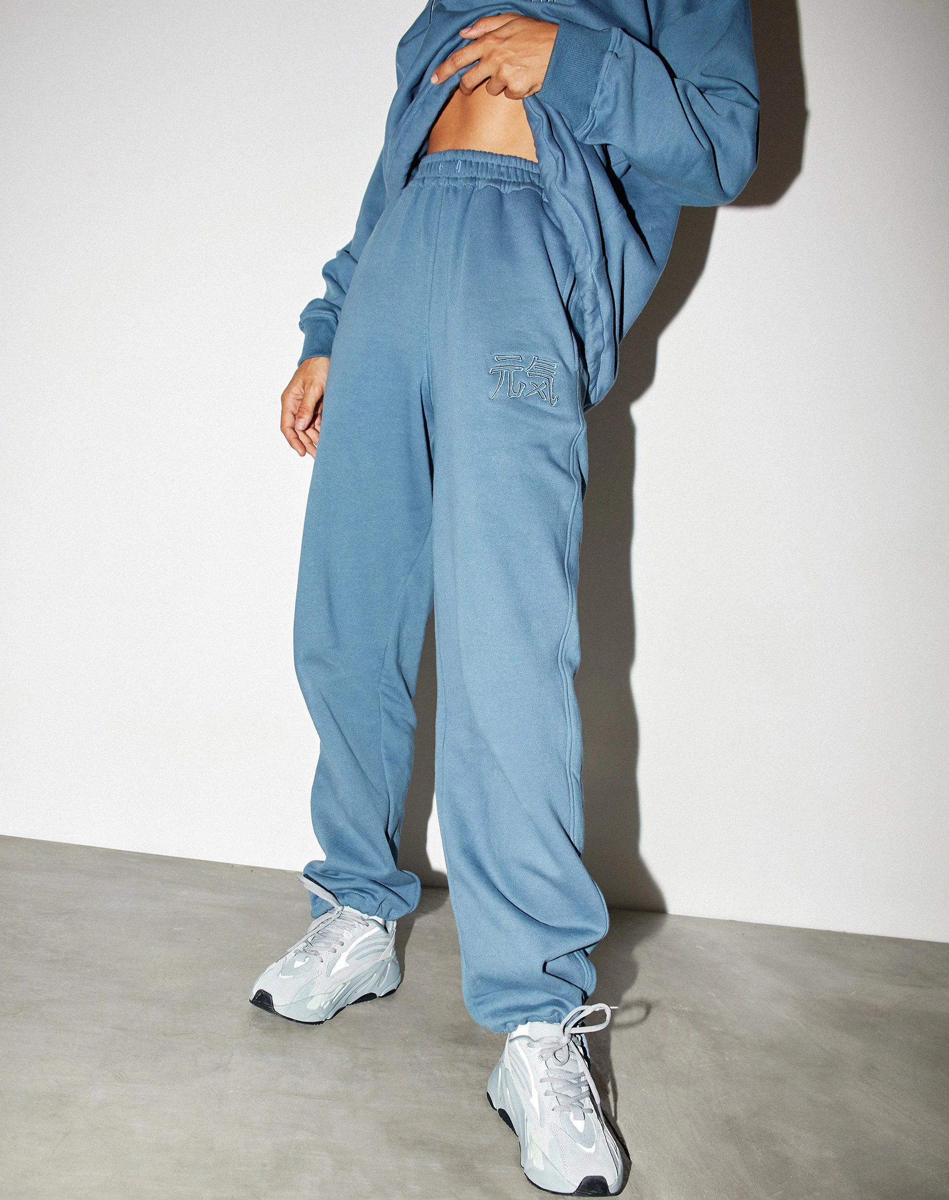 Bungee Jogger in Mineral Blue Japanese 'Spirit' Embro - Image 3