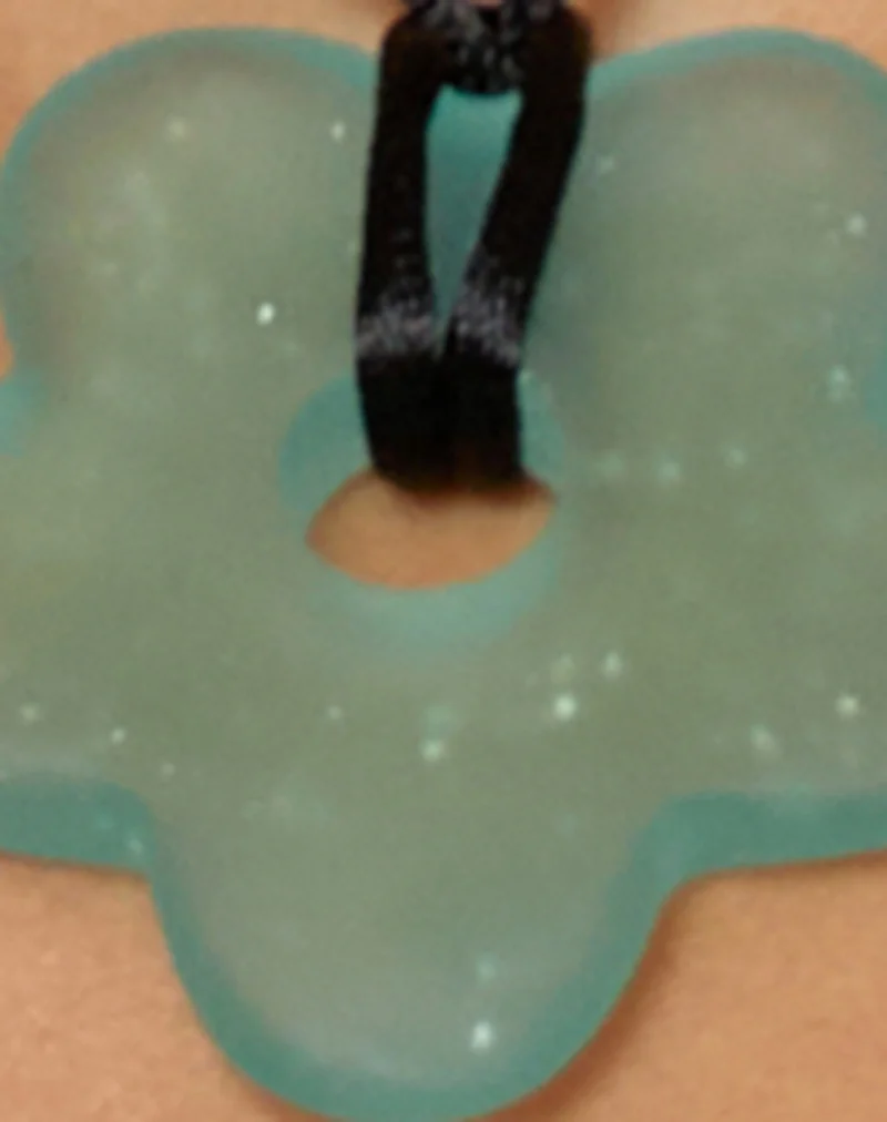 Flower Necklace in Resin Blue - Image 5