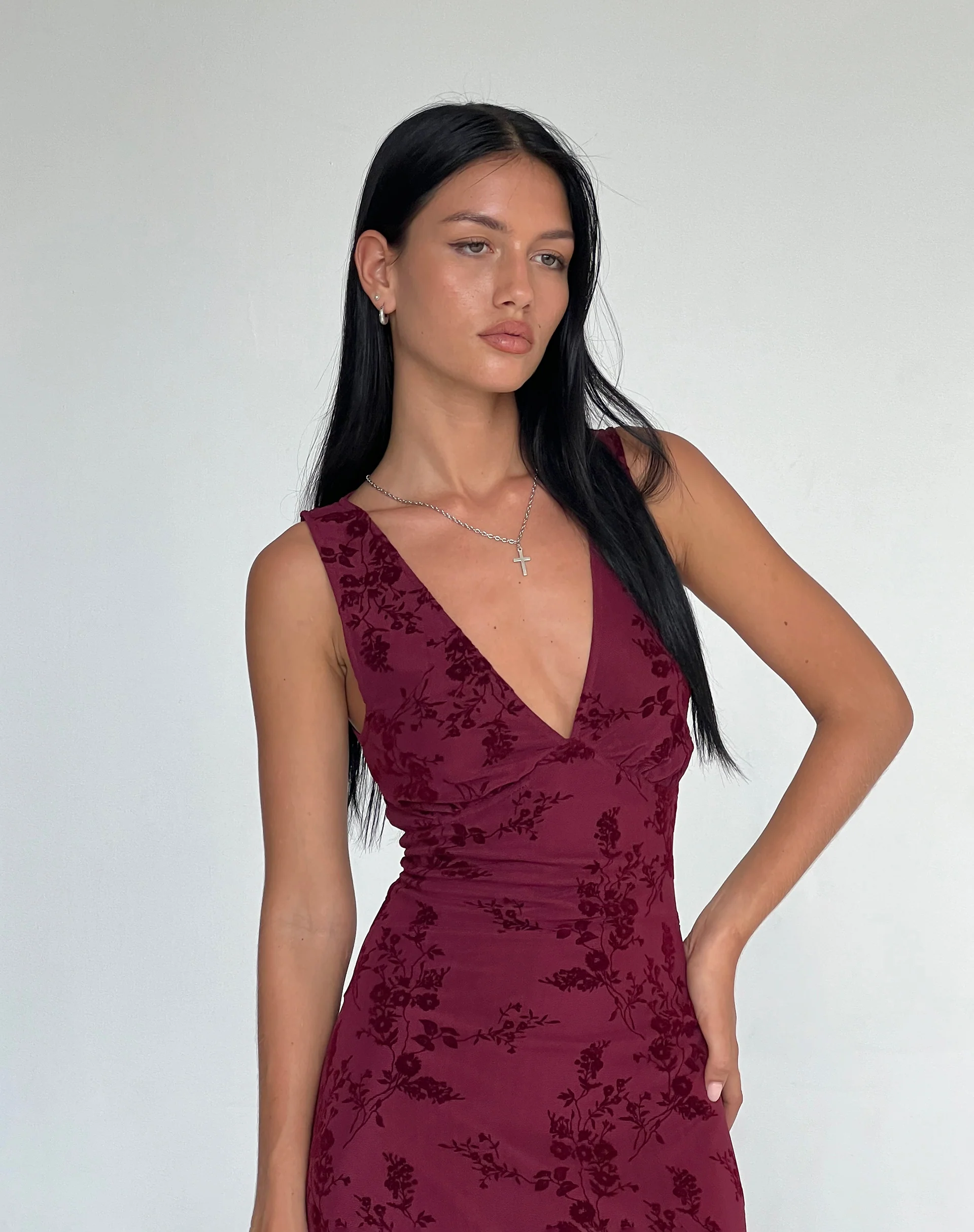 Gabriela Midi Dress in Botanical Flower Maroon - Image 4