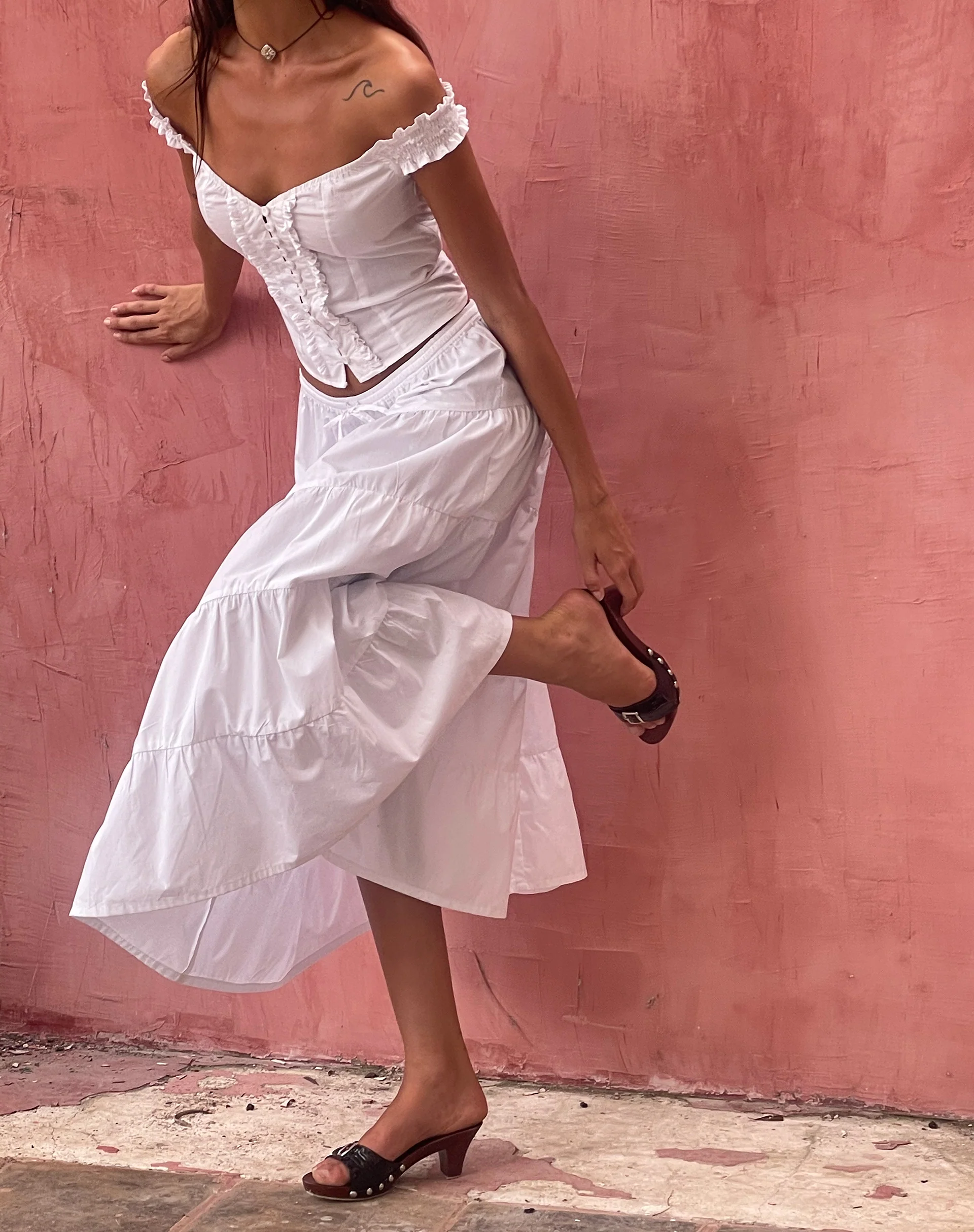Izumi Tiered Midi Skirt in Poplin White - Image 3