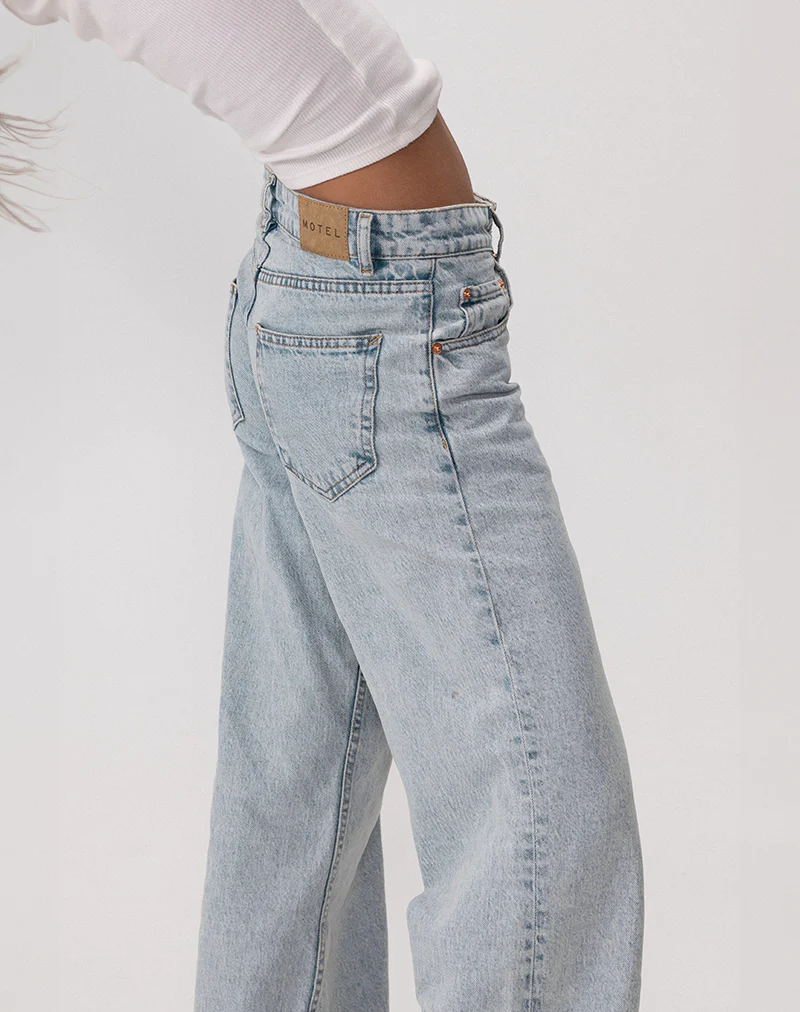 Low Rise Parallel Jeans in 80s Light Blue Wash - Image 3