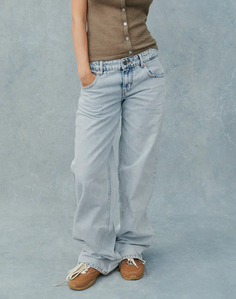 Low Rise Parallel Jeans in 80s Light Blue Wash - Image 6