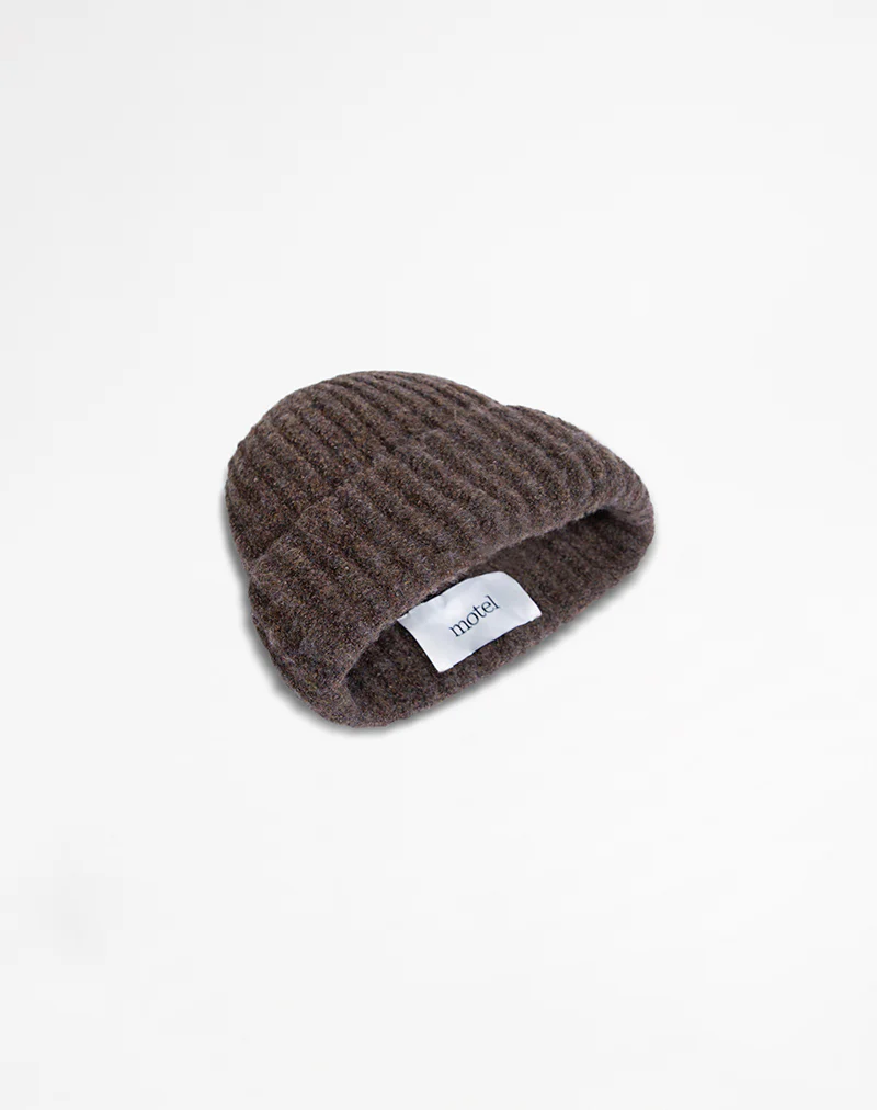 Nivo Beanie in Brown - Image 3