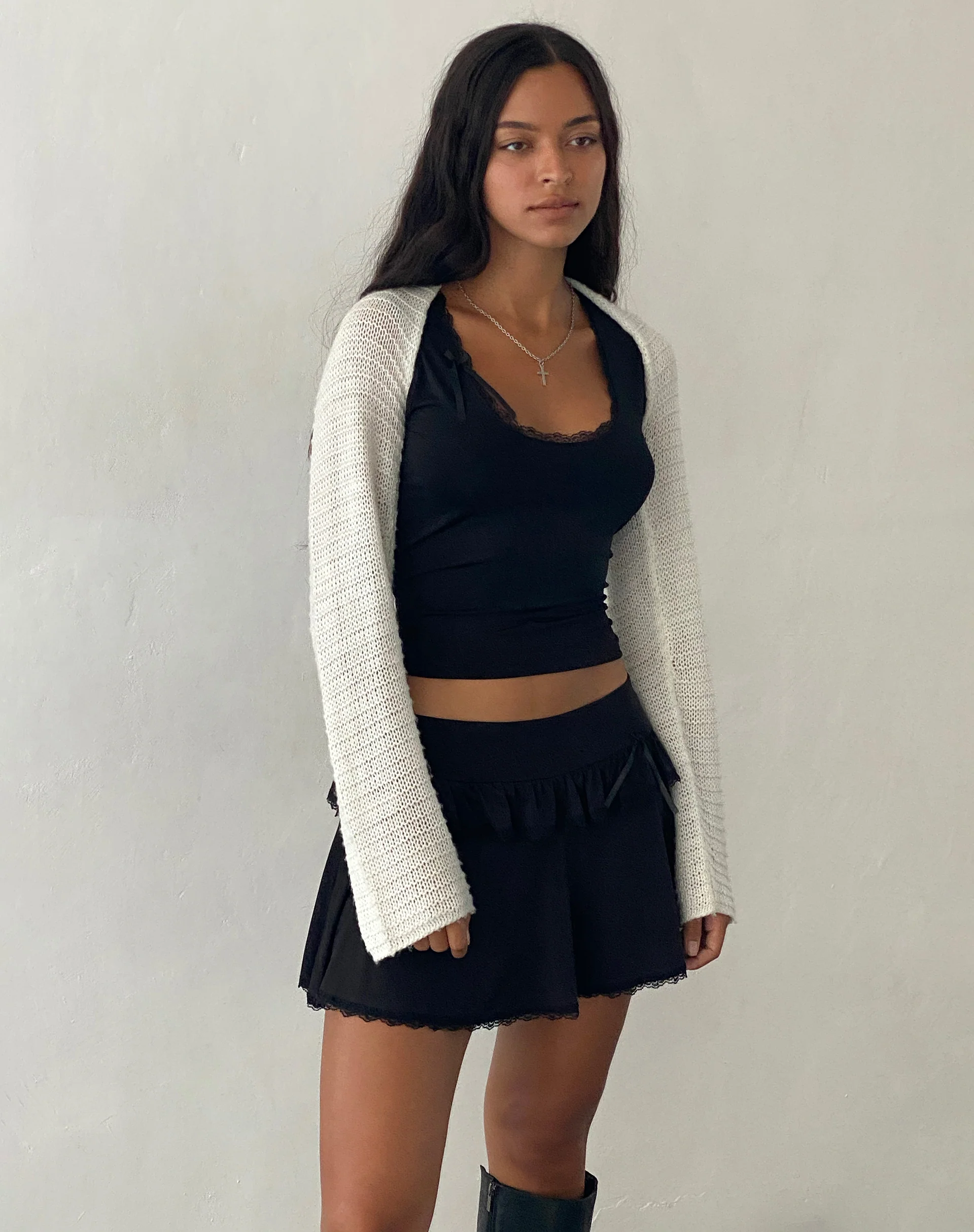 Nobila Shrug Top in Ivory - Image 4