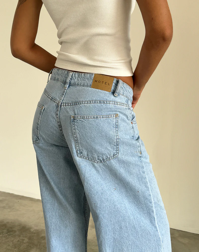 Roomy Extra Wide Low Rise Jeans in Light Wash Blue - Image 5